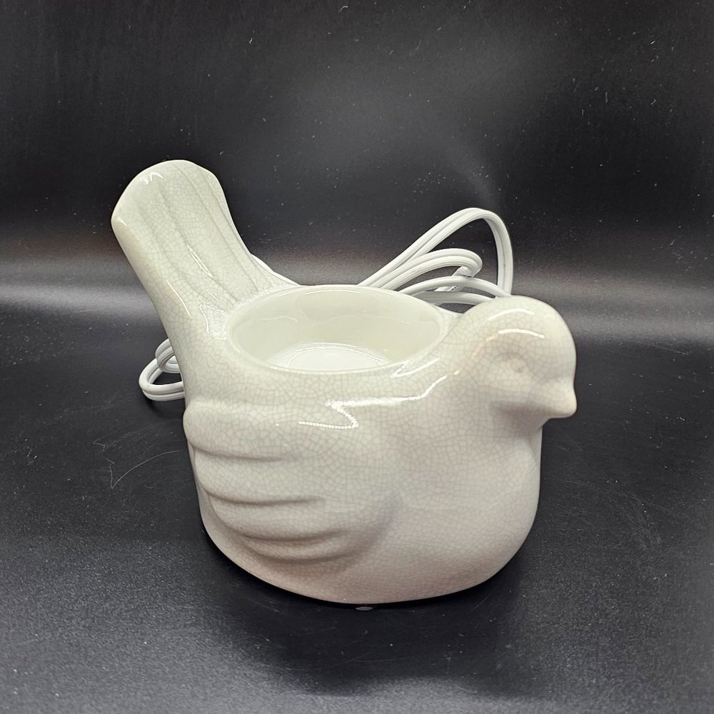 Scentsy Song Bird White Crackle Warmer Clean Works as it Should